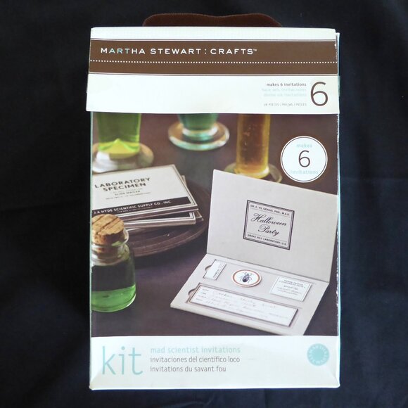 NEW 2007 MARTHA STEWART MAD SCIENTIST HALLOWEEN LAB SLIDES LABELS INVITATION KIT - Picture 4 of 13